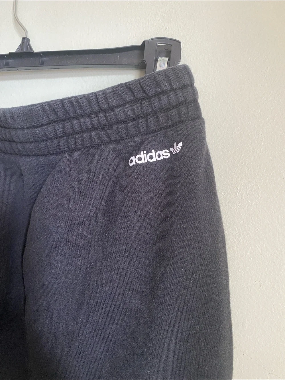 Adidas Adicolor Shattered Trefoil Black Sweat Pants